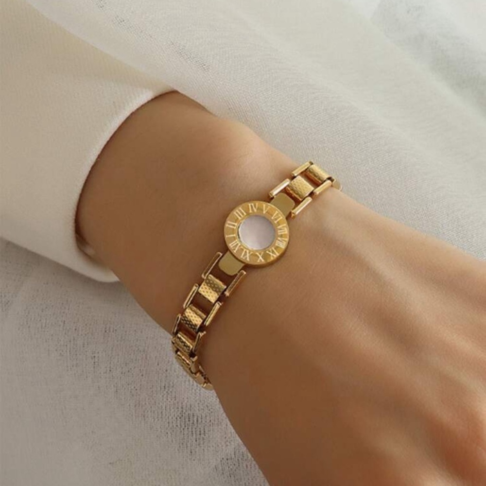 Stainless Steel classy Roman Numeral Detail Decor Chain Bracelet waterproof